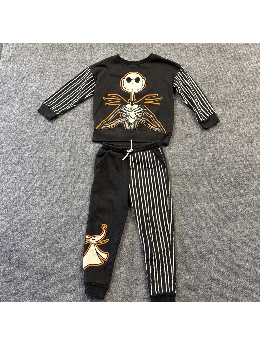 Disney Jack Skeleton Nightmare Before Christmas Boys 5T Sweatpants Set